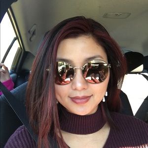 Meet your Posher, Tin